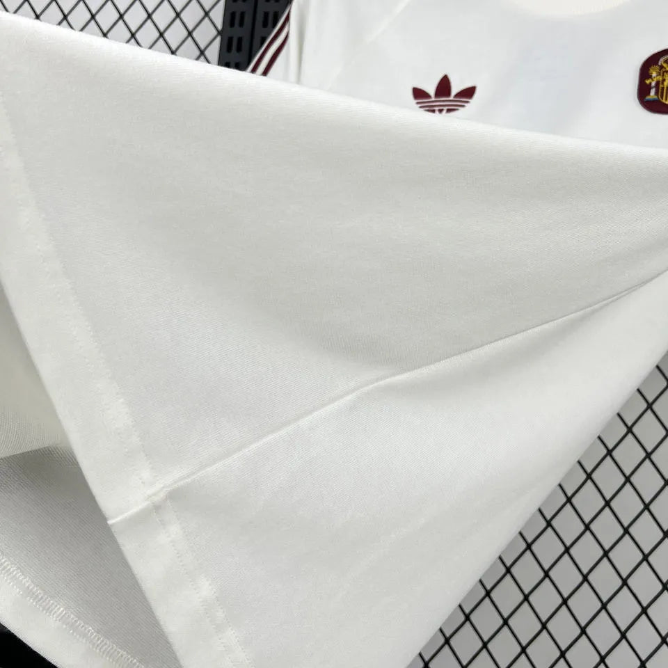 2026/27 Spain Retro Style Pure Jersey Detail 4
