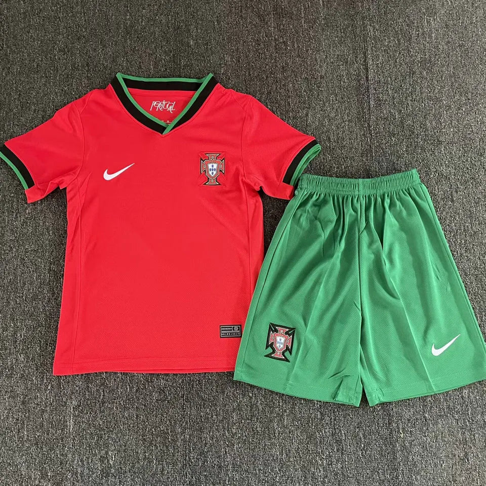 2004 Portugal Home Retro Soccer Jersey Detail 1