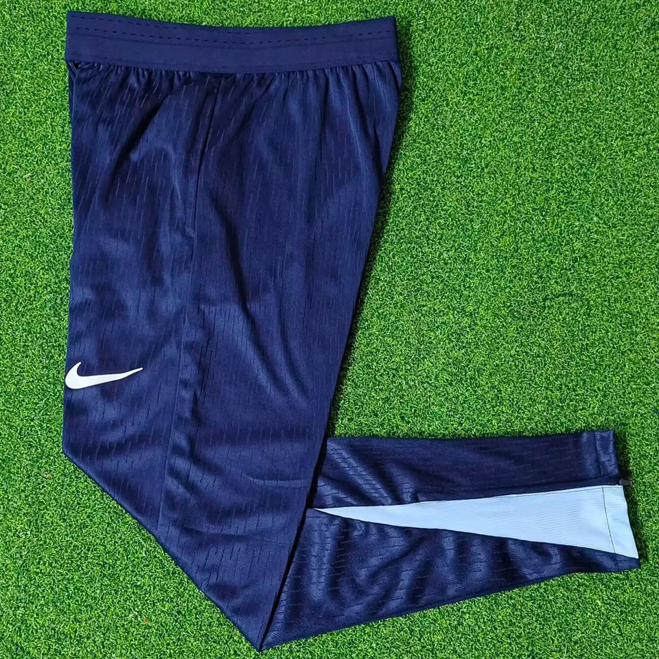 2024/25 France Sports Trousers Back