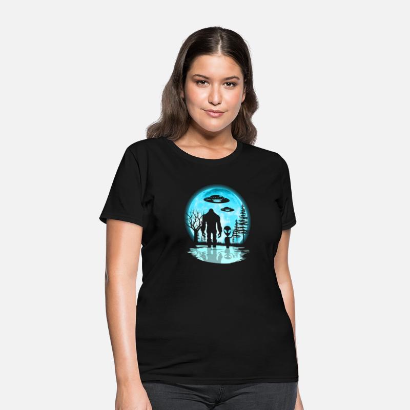 Alien And Bigfoot