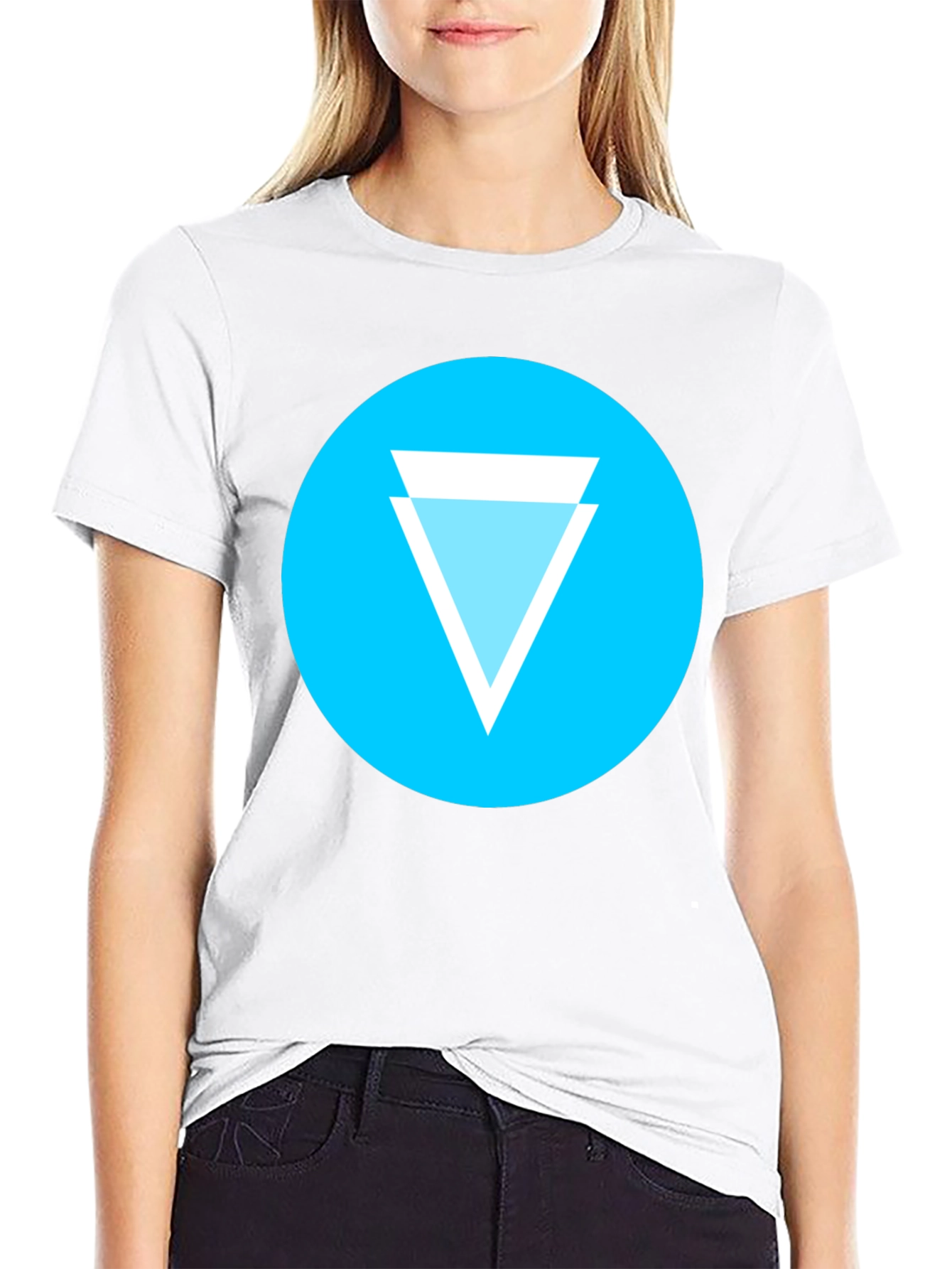 Geometric Tee: Cyan Circle Design T-Shirt