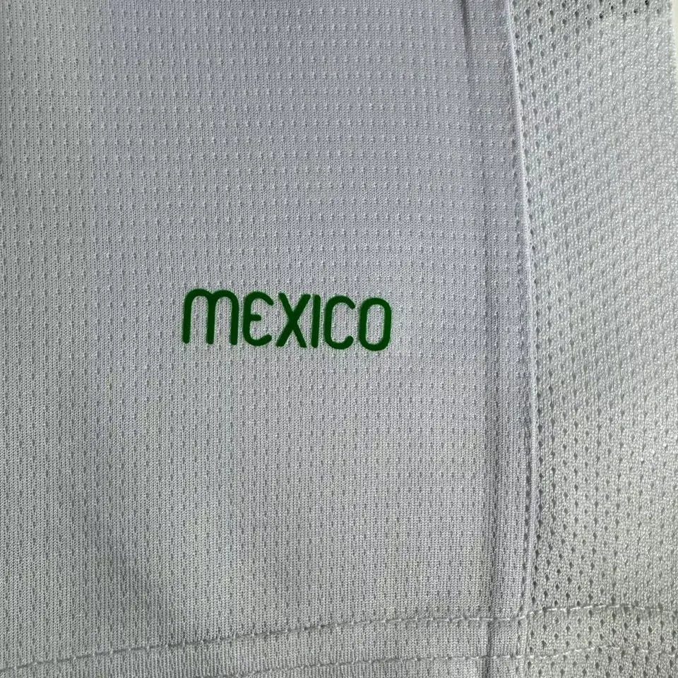 2006 Mexico Away White Retro Soccer Jersey Detail 4