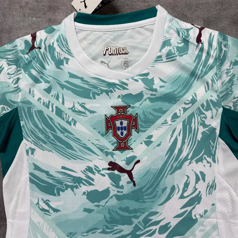 2026/27 Portugal Away Women Soccer Jersey 女 Detail 1