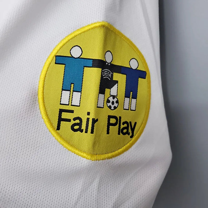1996-1997 Italy Away White Retro Soccer Jersey Detail 3