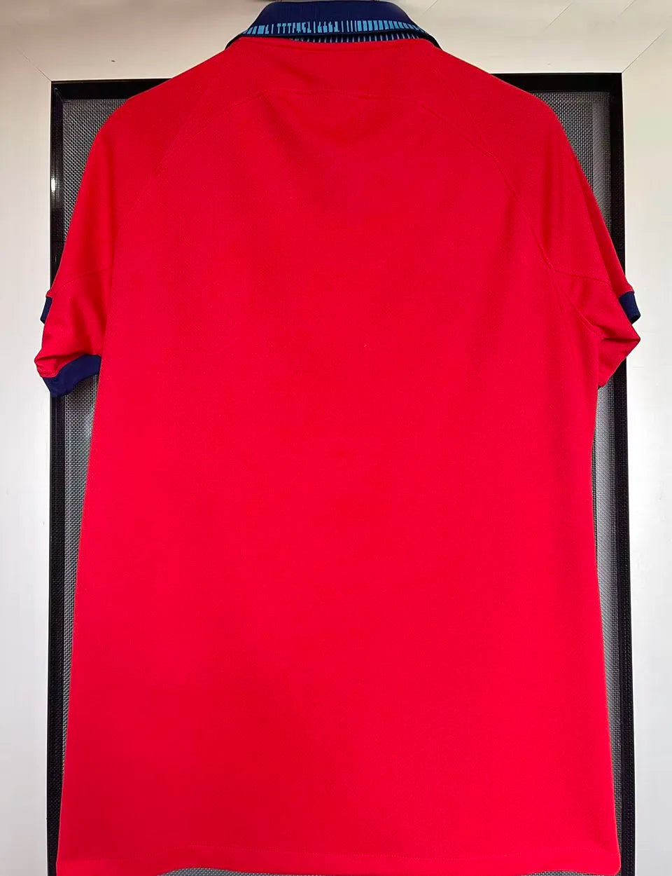MAGUiRE #6 England 1:1 Away Red Fans Jersey 2022/23 ★★ Detail 1