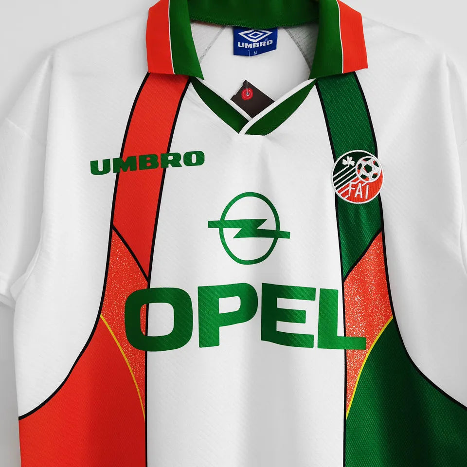 1994/96 Ireland Away White Retro Soccer Jersey Detail 1