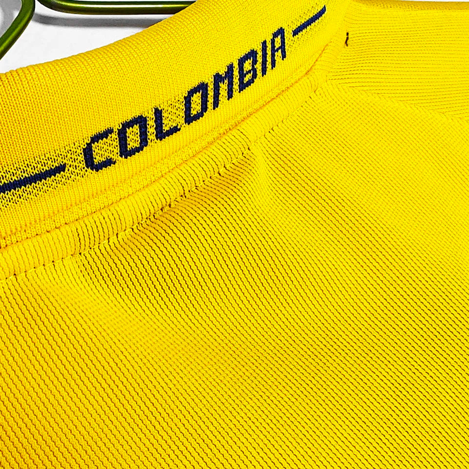 2003/2005 Colombia Home Yellow Retro Soccer Jersey Detail 3