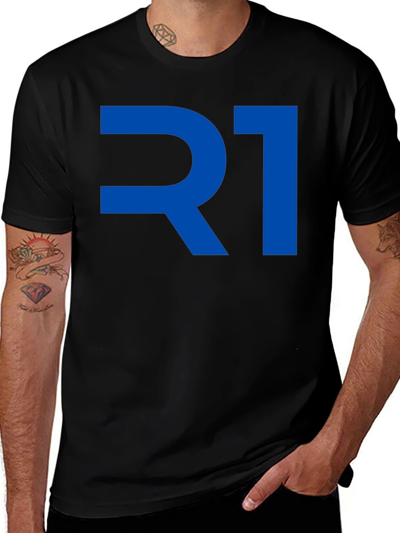 R1 Logo Graphic T-Shirt - Casual Style