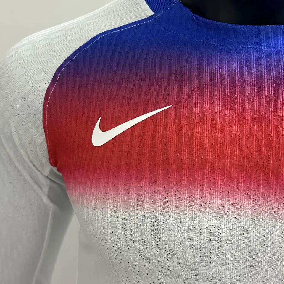 2025/26 England Home White Player Version Long Sleeve Soccer Jersey Detail 4