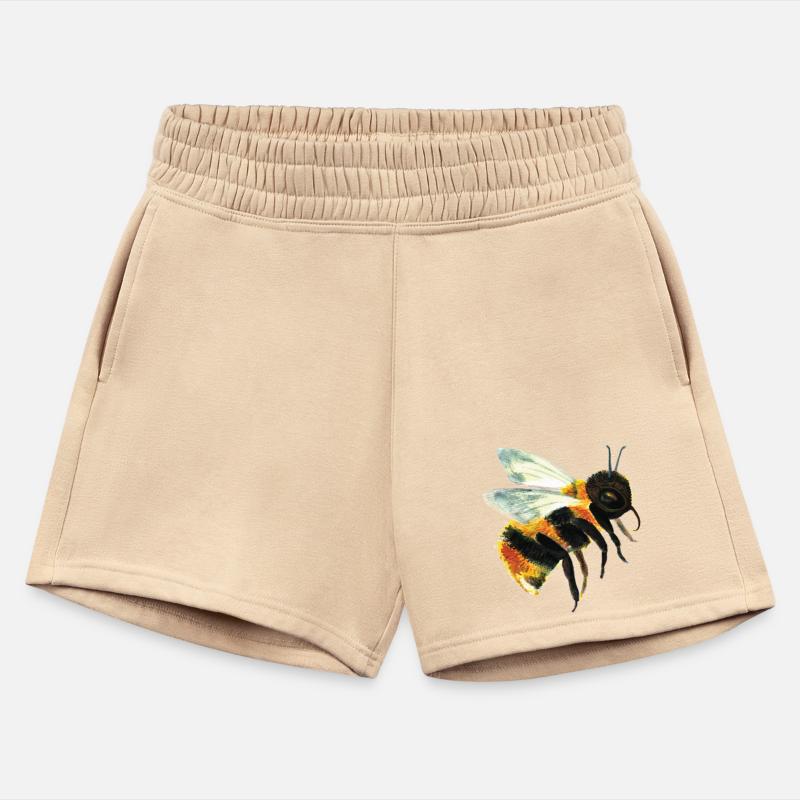 Cute Bumble Bee Flying Illustration