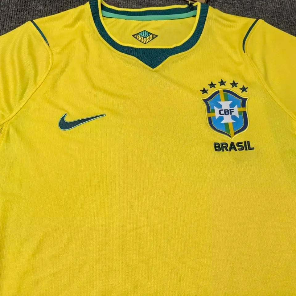 2026/27 Brazil Home Yellow Women Soccer Jersey 女 Detail 4