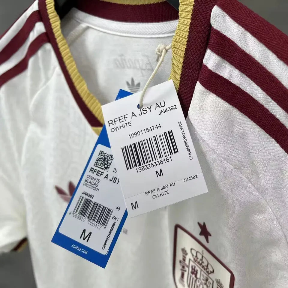 2026/27 Spain Away Player Version Long Sleeve Soccer Jersey Detail 2