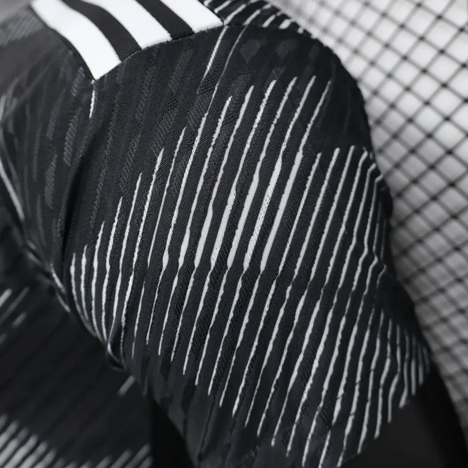 2023/24 Japan Special Edition Black Player Version Jersey Detail 3