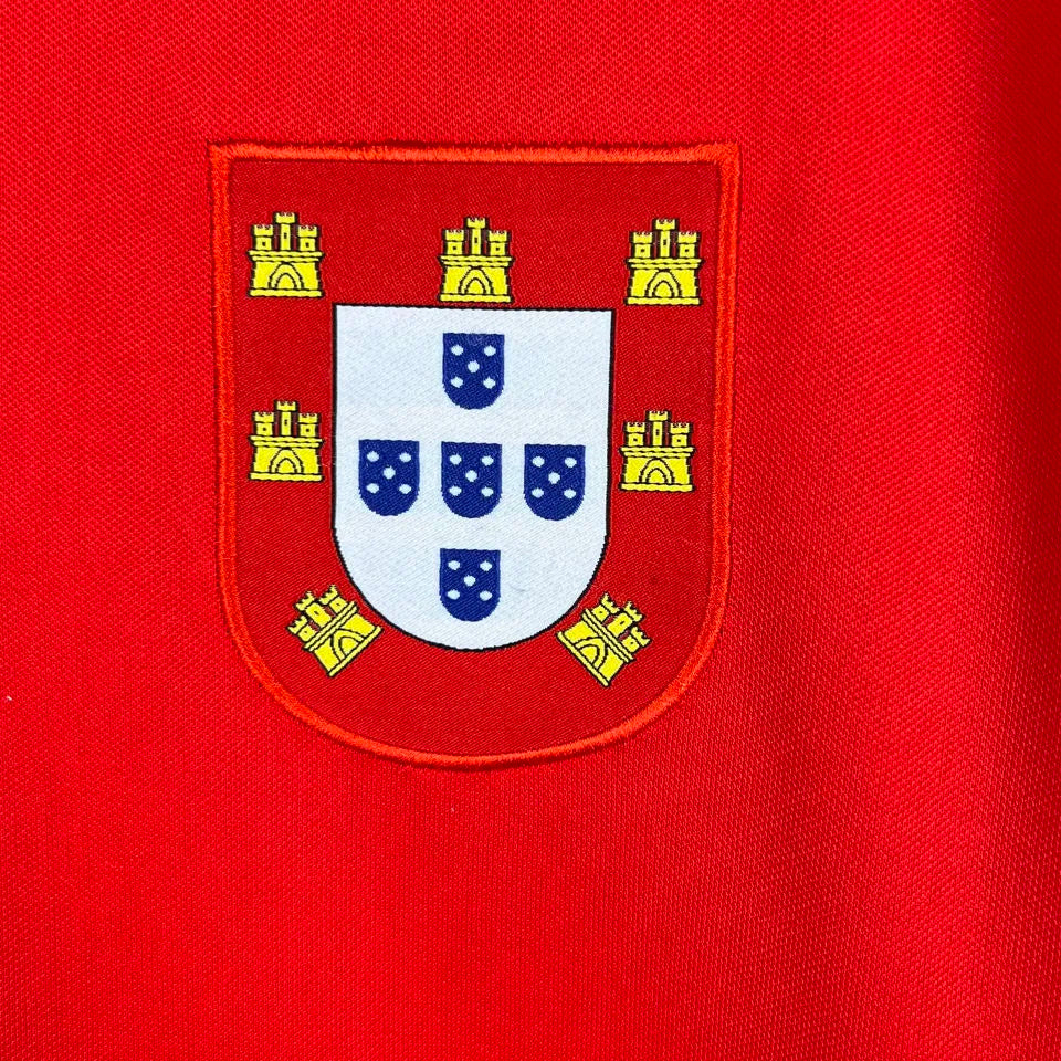 1972 Portugal Home Retro Soccer Jersey Detail 1