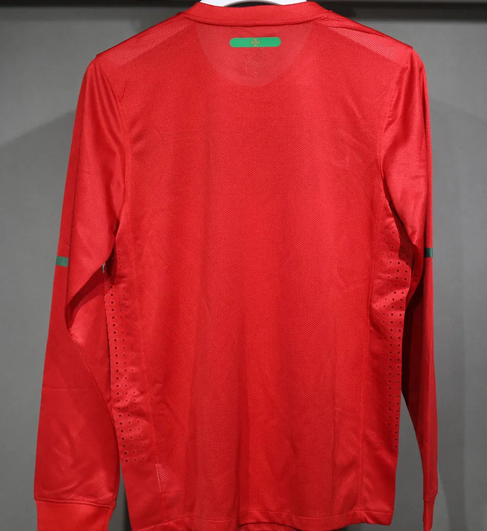 2010 Portugal Home Red Retro Player Version Long Sleeve Soccer Jersey 球员版 Detail 3