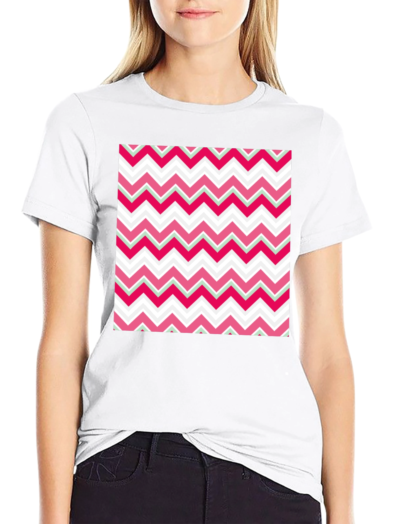 Zigzag Pattern T-Shirt - Modern Style