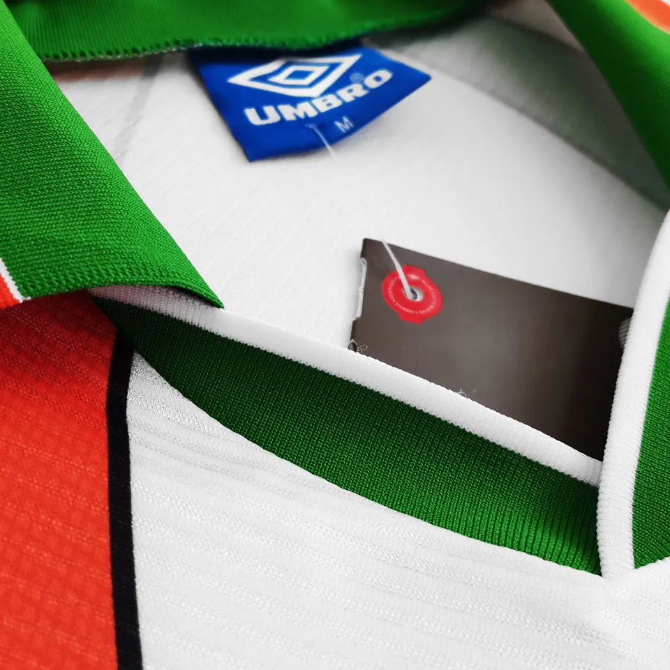 1994/96 Ireland Away White Retro Soccer Jersey Detail 2