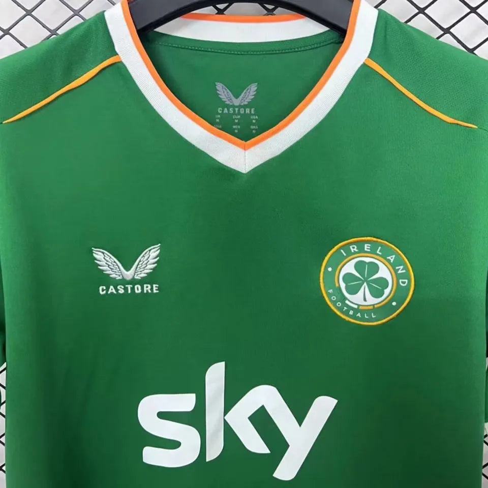 2026/27 Ireland Home Green Fans Soccer Jersey Detail 1