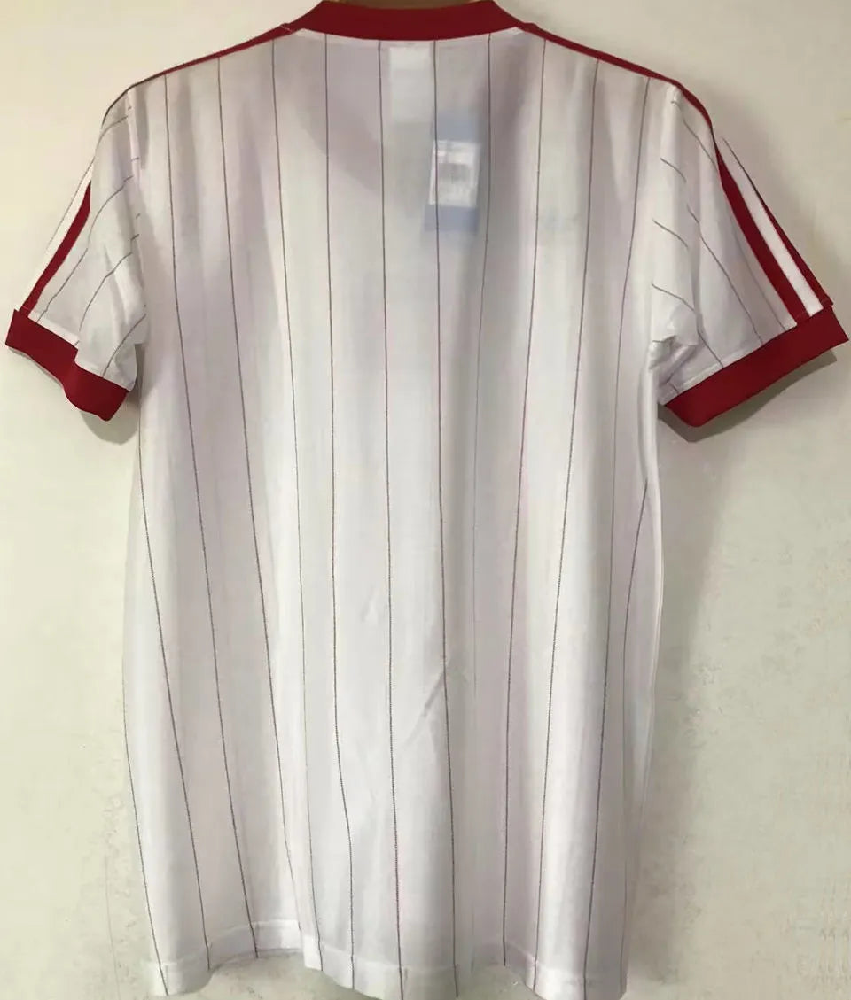 1982 Poland Home White Retro Soccer Jersey Detail 1