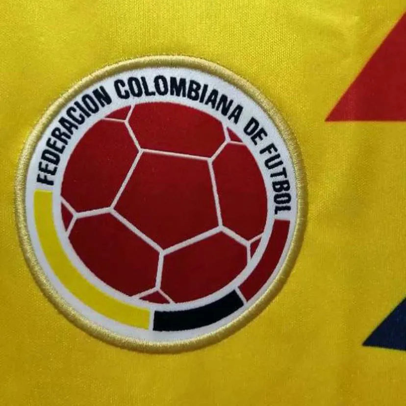 1990 Colombia Away Yellow Retro Soccer Jersey Detail 2