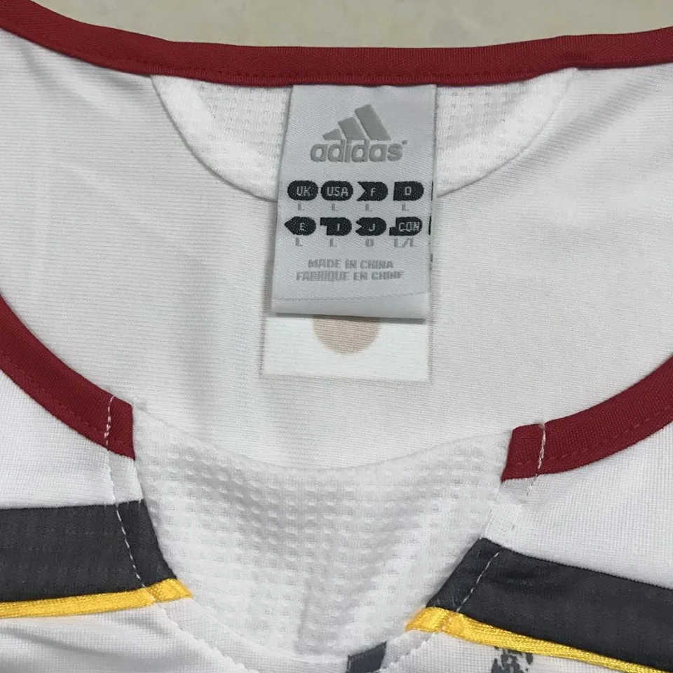 2006 Japan Away Retro Soccer Jersey Detail 2