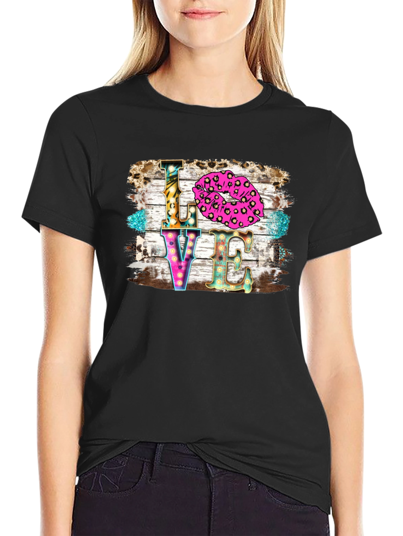 LOVE Kiss Leopard Print Graphic Tee
