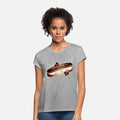 Illustration of a stuffed eclair with hearts