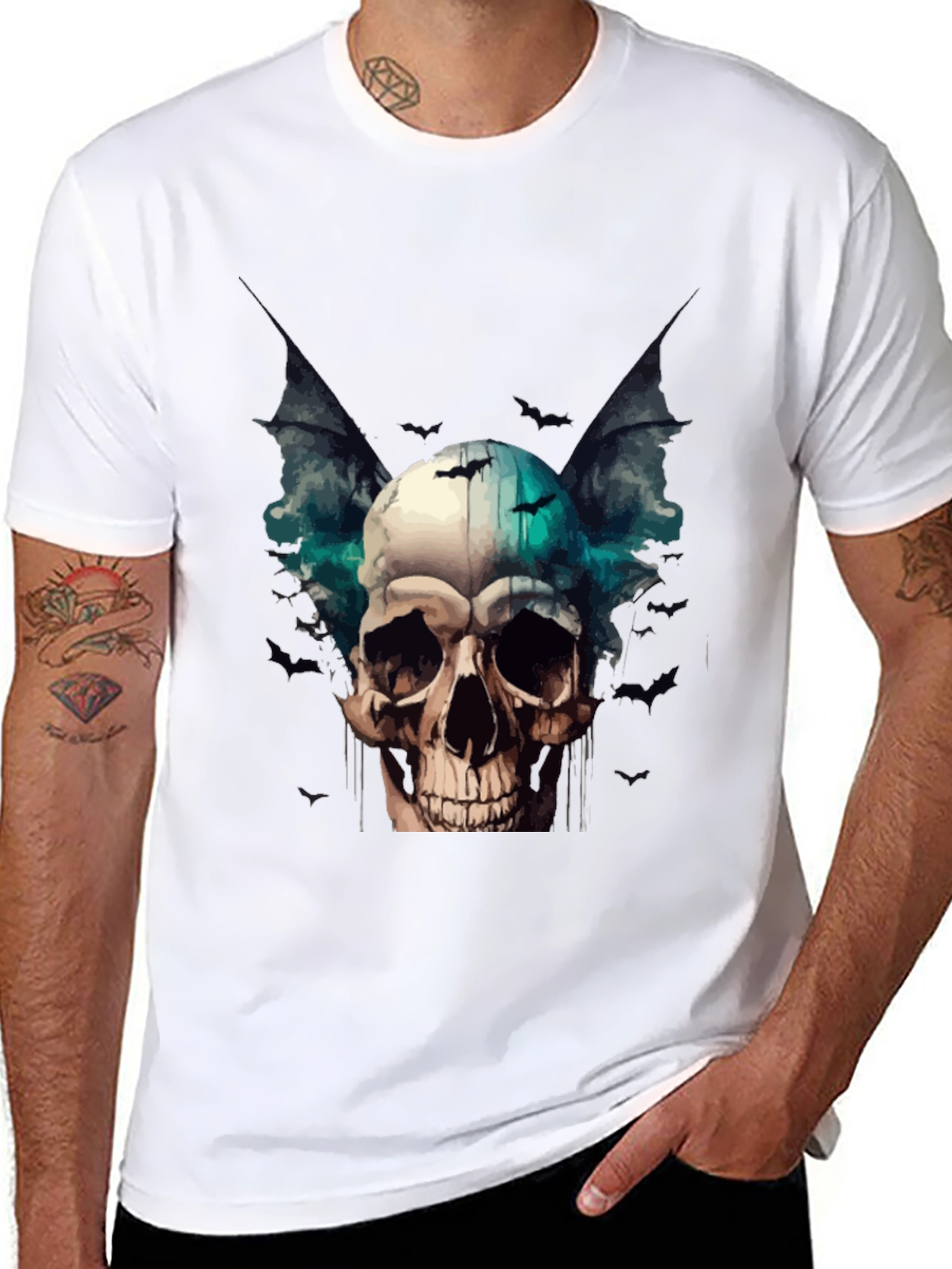 Skull & Bats Graphic Tee - Gothic Style T-Shirt