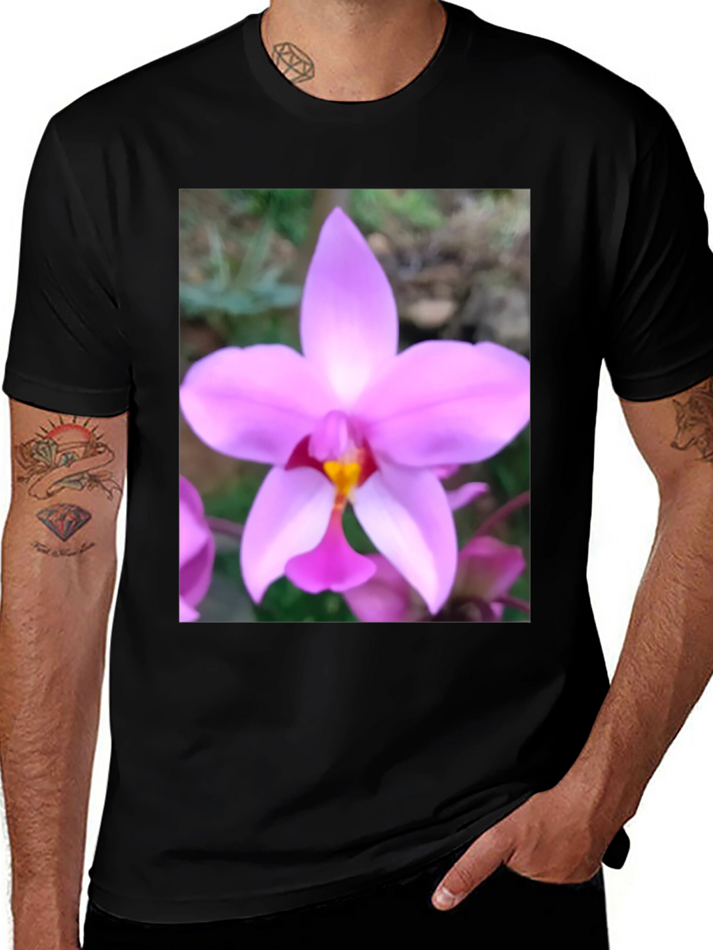 Floral Print T-Shirt: Nature-Inspired Casual Wear