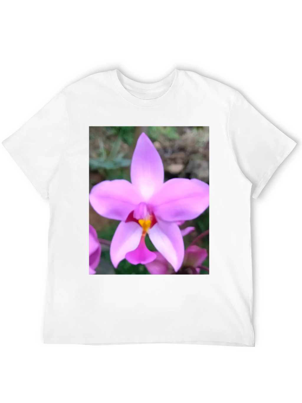 Floral Print T-Shirt: Nature-Inspired Casual Wear