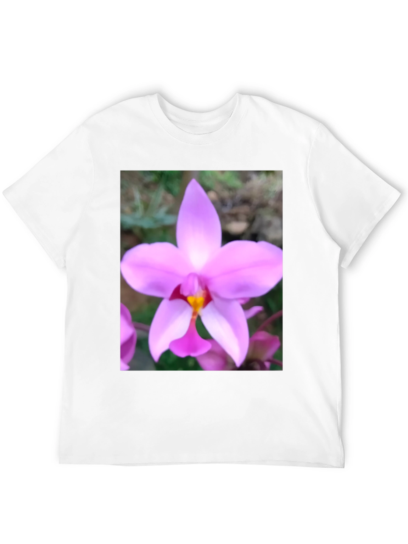 Floral Print T-Shirt: Nature-Inspired Casual Wear