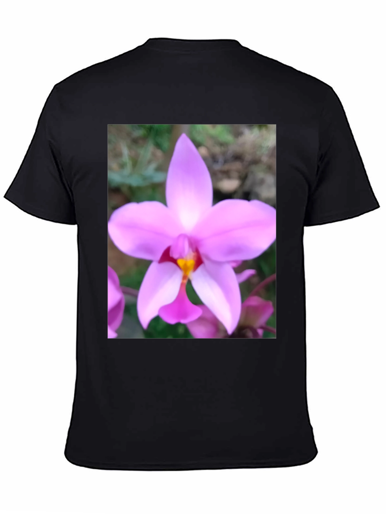 Floral Print T-Shirt: Nature-Inspired Casual Wear