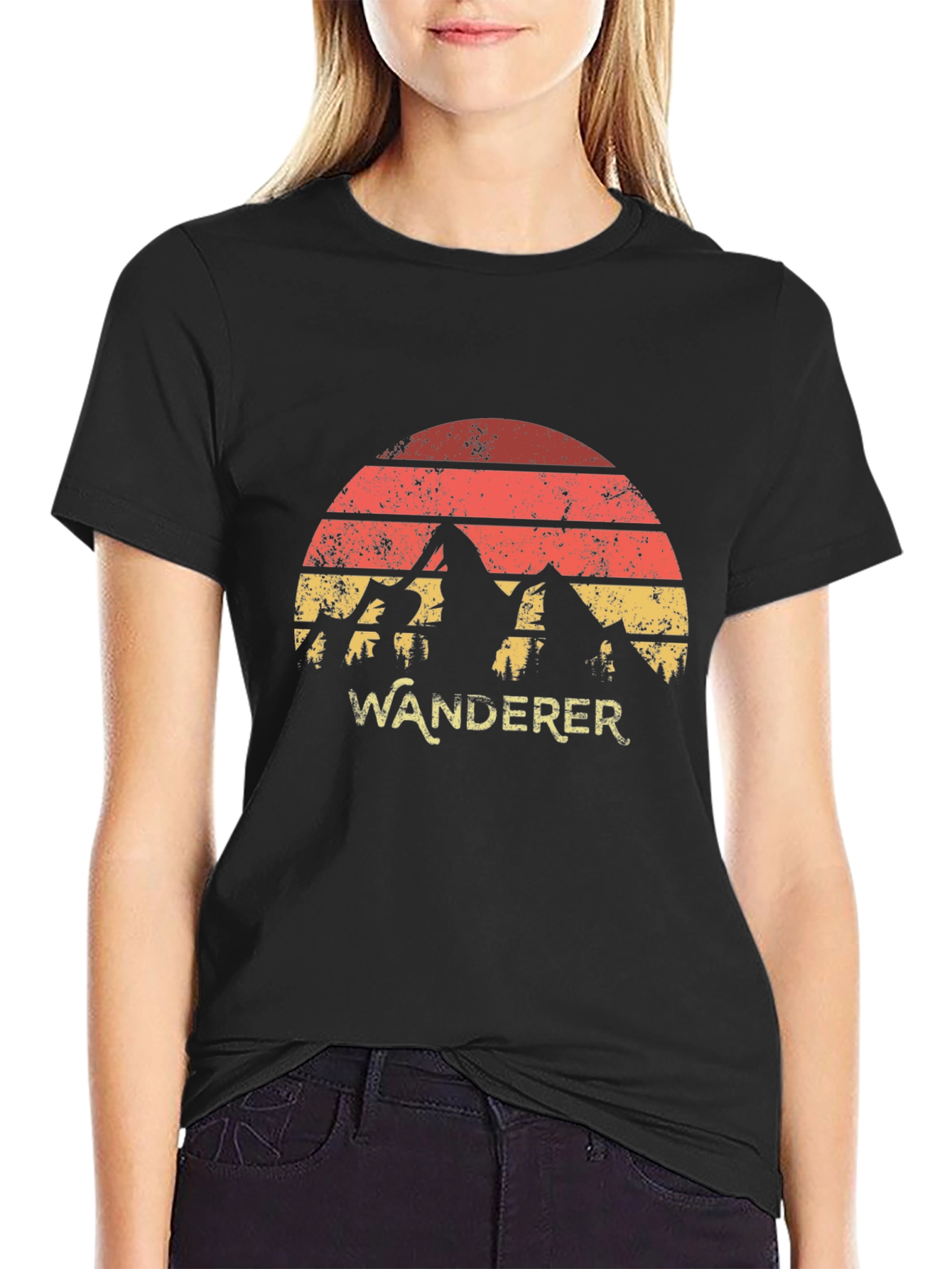 Wanderer Mountain Graphic Tee - Retro Style