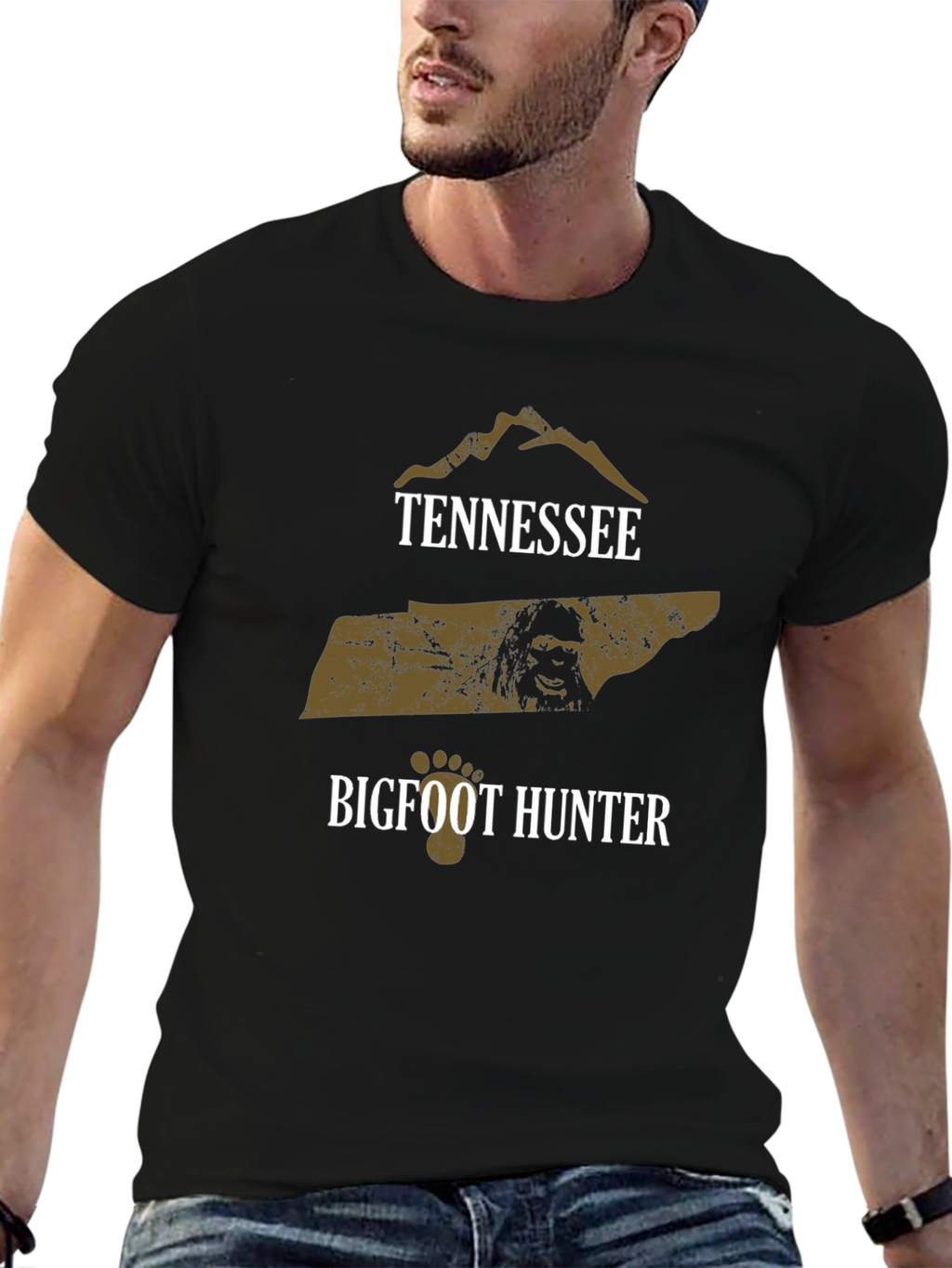 Tennessee Bigfoot Hunter Graphic T-Shirt