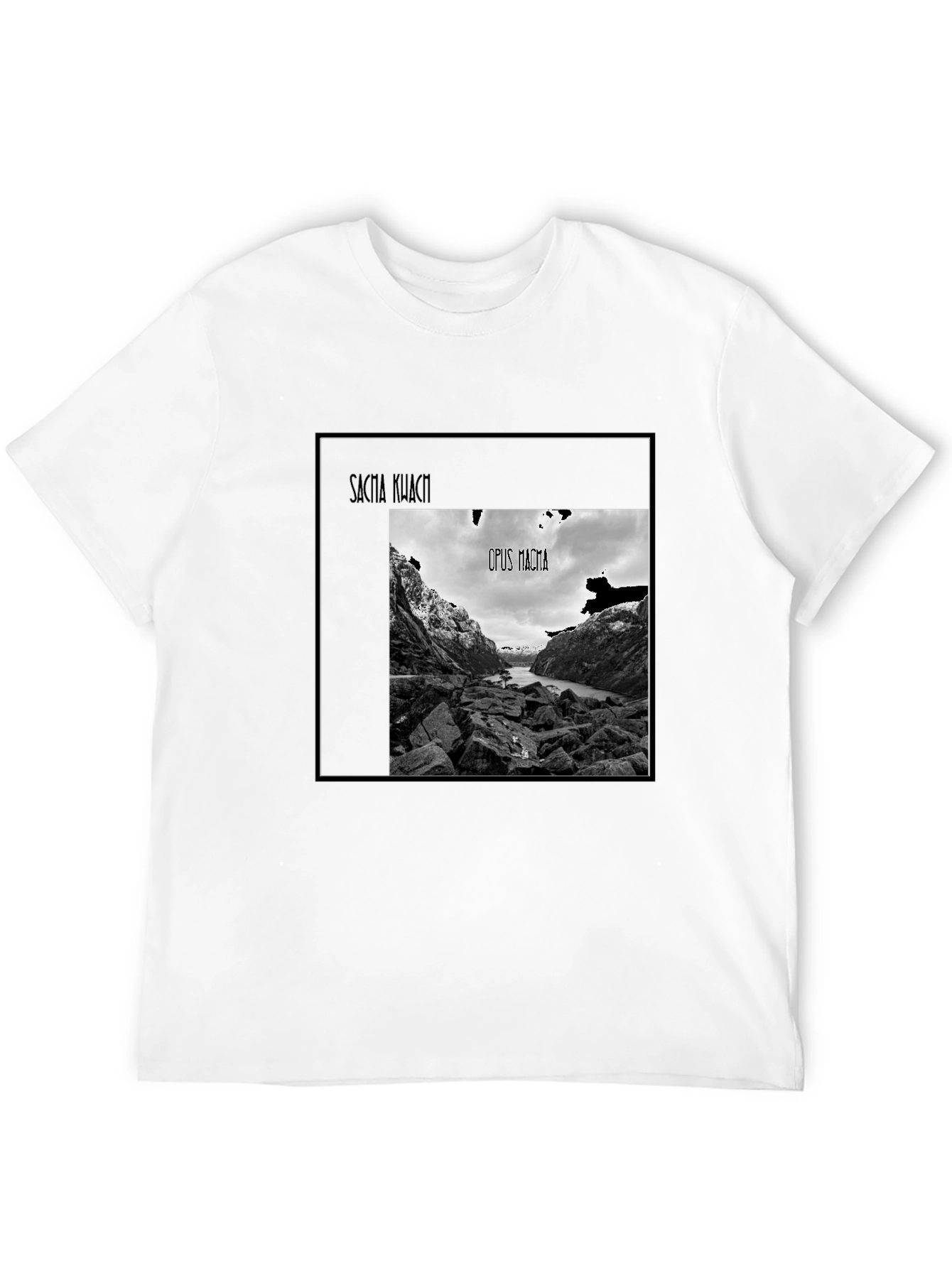 Sacra Kuacti Opus Macra Black T-Shirt